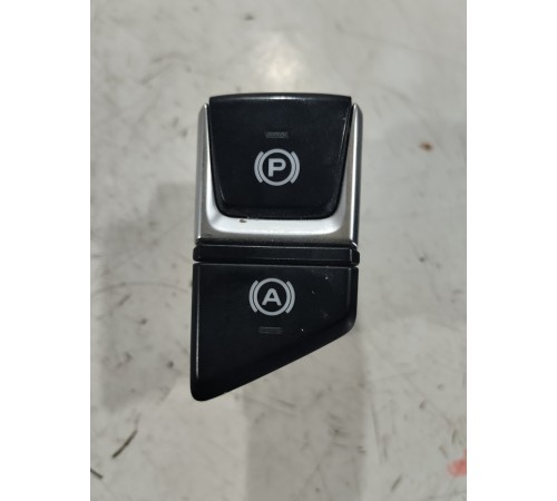 Кнопка фиксатора стояночного тормоза