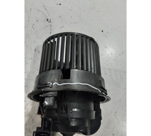 Моторчик отопителя (печки)