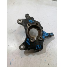 Кулак поворотный передний левый