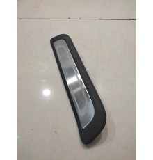 Декоративная накладка порога (задняя левая)