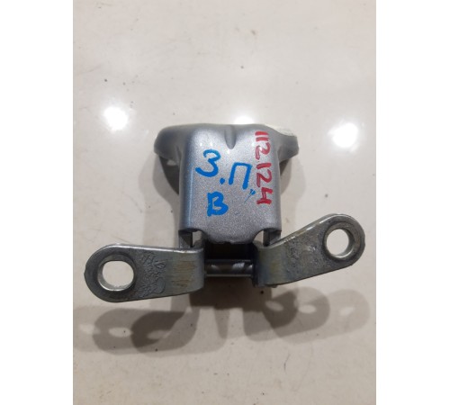 Петля двери(задняя правая верхняя)