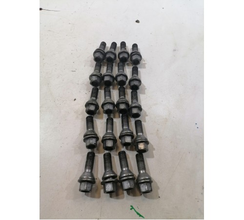 Комплект колёсных болтов 20шт