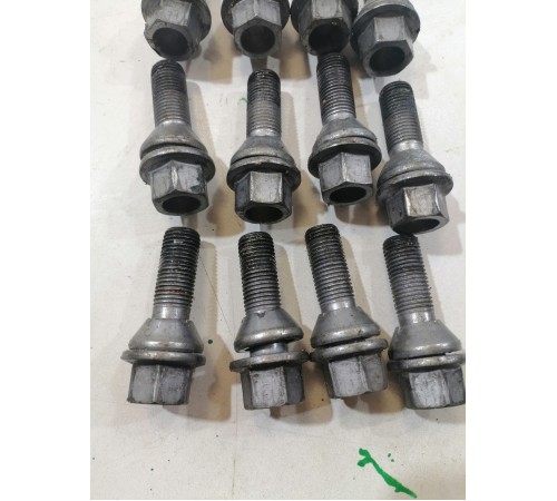 Комплект колёсных болтов 20шт