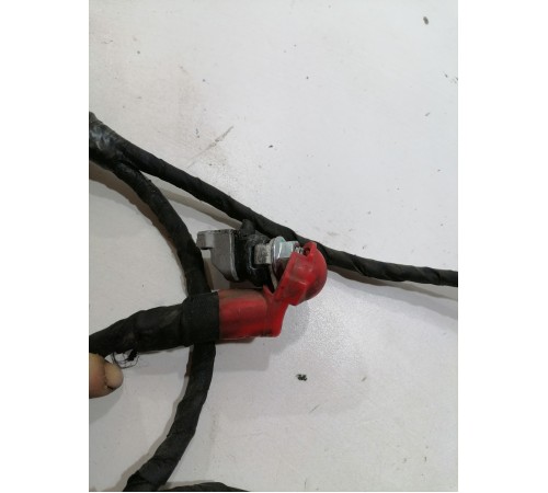 Проводка аккумулятора, клемма Плюс