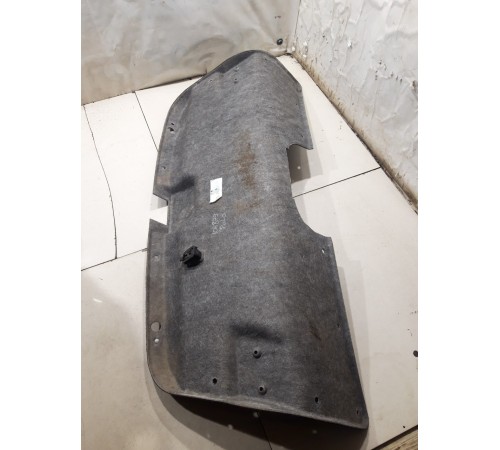 Обшивка крышки багажника