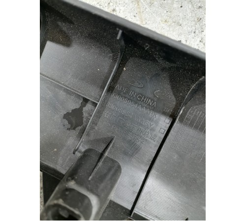 Накладка на порог передняя правая