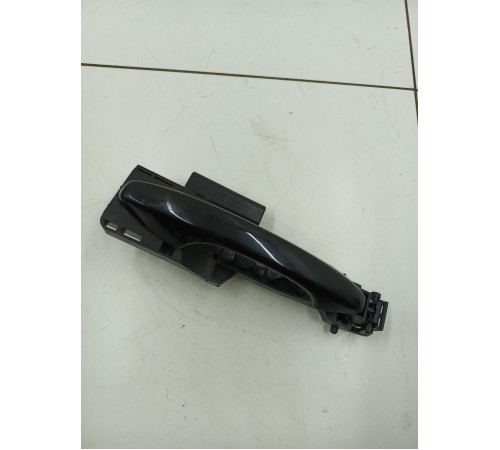 Ручка двери передняя правая внешняя