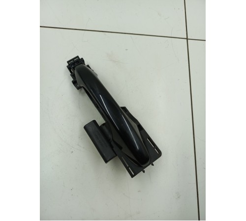 Ручка двери передняя правая внешняя