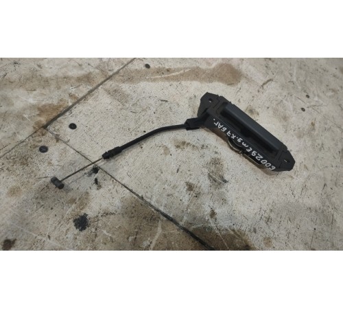 Ручка открывание двери багажника