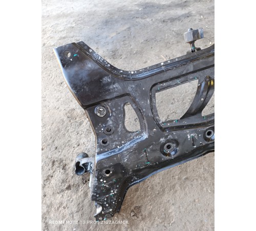 Балка подвески (подрамник) передняя