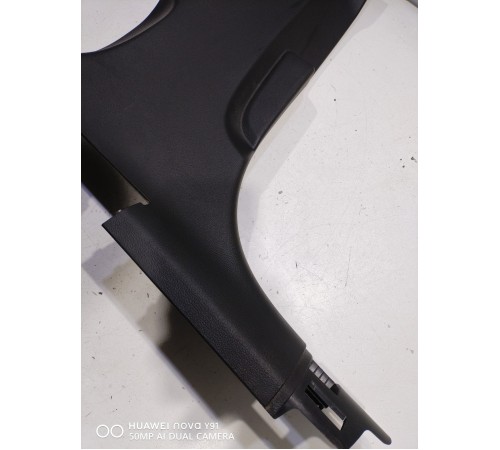 Обшивка центральной стойки(левая нижняя)