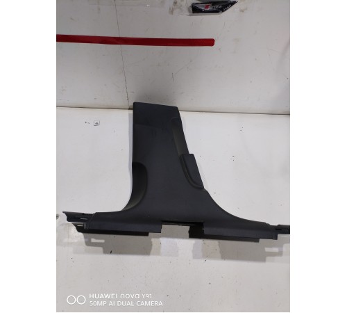 Обшивка центральной стойки(левая нижняя)