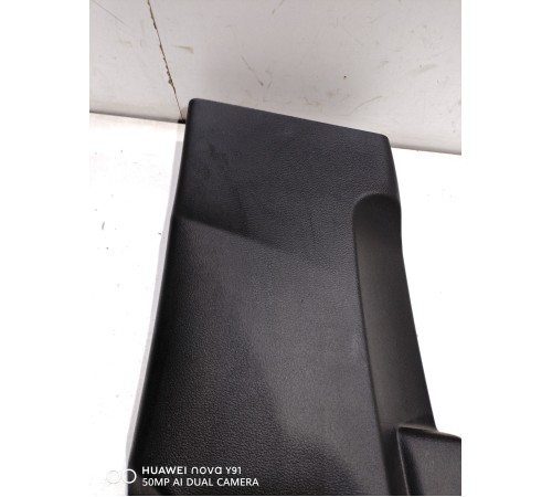 Обшивка центральной стойки(левая нижняя)