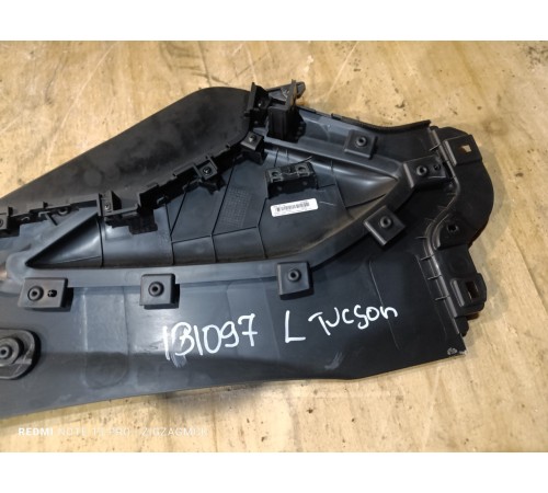 Накладка центральной консоли (правая)