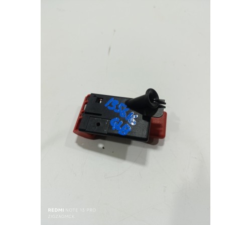 Ручка открывания капота