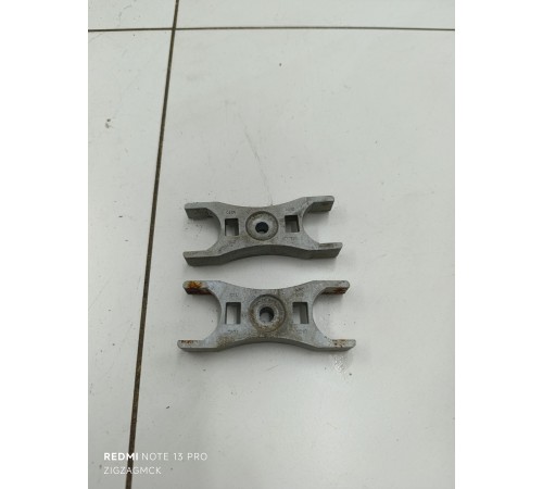 Крепление форсунок 2шт