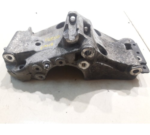 Кронштейн генератора