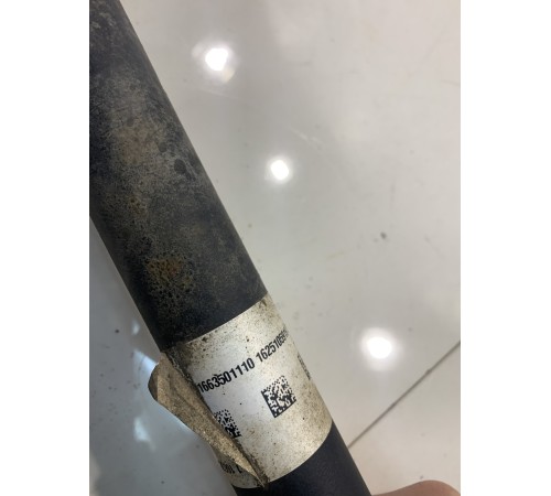 Полуось (привод) (задняя, левая)