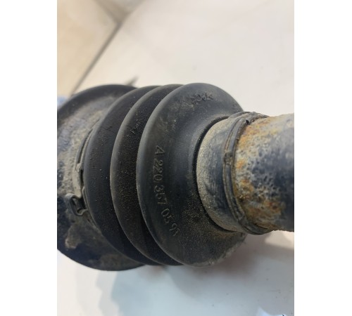 Полуось (привод) (задняя, левая)