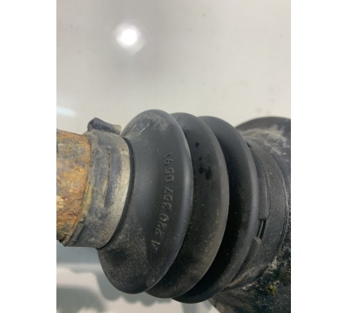 Полуось (привод) (задняя, левая)