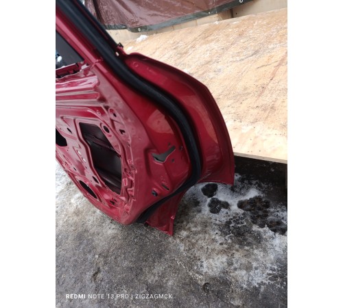 Дверь задняя правая