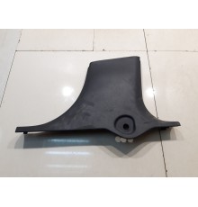 Обшивка центральной стойки (правая)