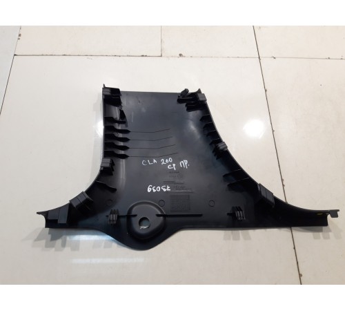 Обшивка центральной стойки (правая)