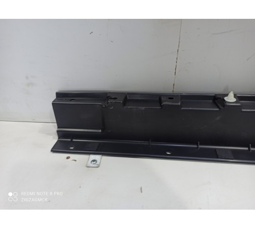 Накладка (пластик) багажника