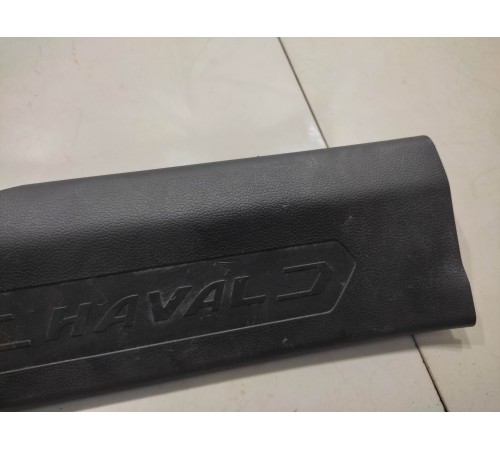 Накладка порога (задняя, правая)