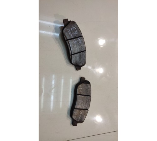 Тормозные колодки (передние)