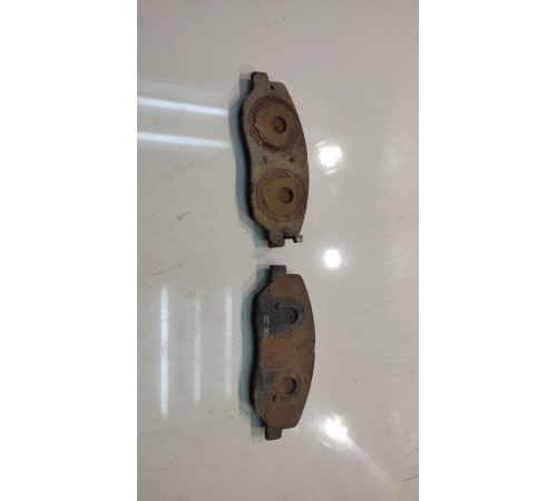 Тормозные колодки (передние)