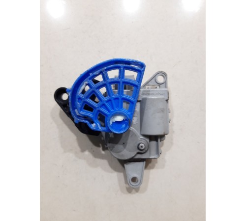 Моторчик привода заслонок отопителя