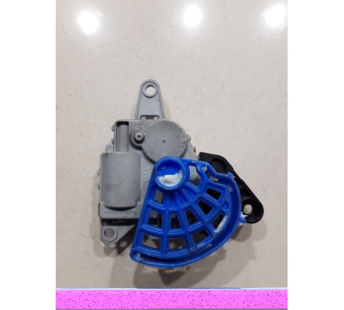 Моторчик привода заслонок отопителя