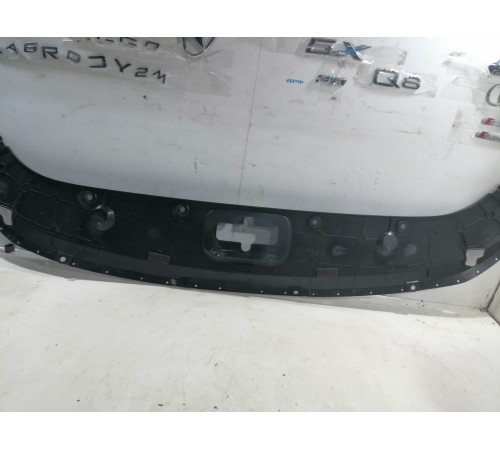 Накладка радиаторная подкапотная