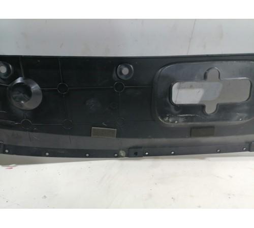 Накладка радиаторная подкапотная