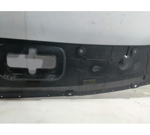 Накладка радиаторная подкапотная