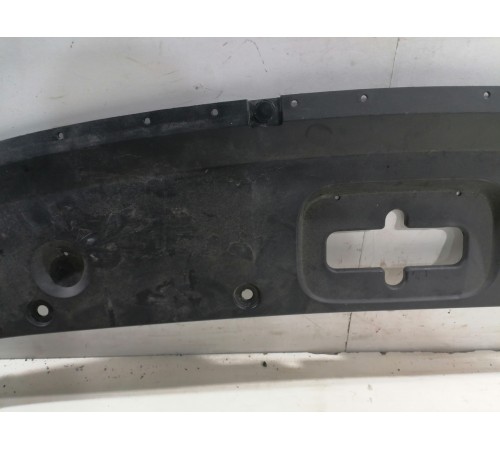 Накладка радиаторная подкапотная