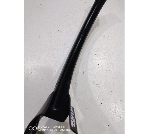 Накладка петли крышки багажника левая