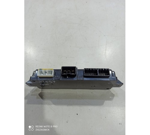 Блок управления положением сиденья (задний правый)