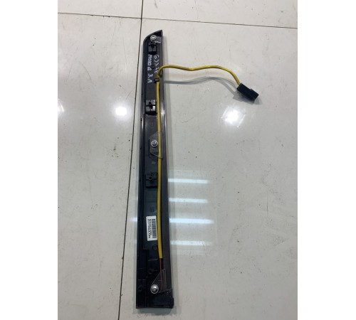 Подсветка обшивки двери (задняя, левая)