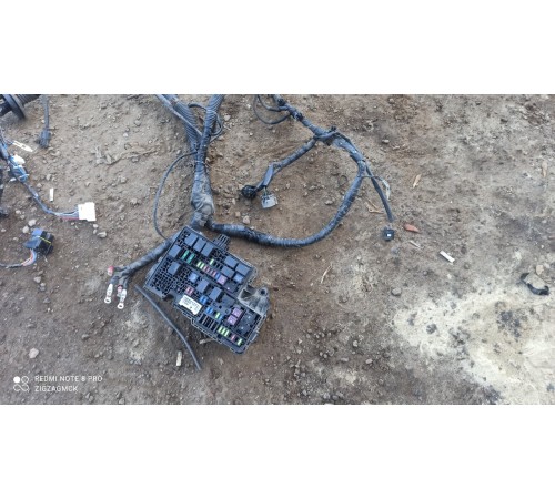 Электропроводка подкапотная с монтажным блоком