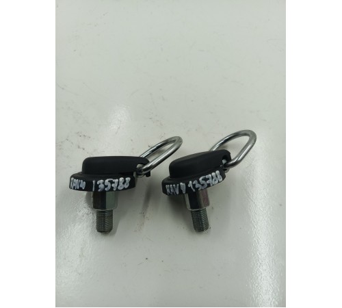 крючки поддержки в багажнике