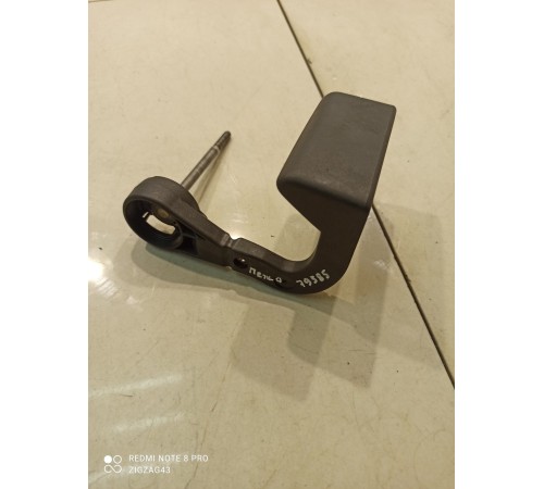 Рычаг(ручка) регулирования высоты рулевой колонки