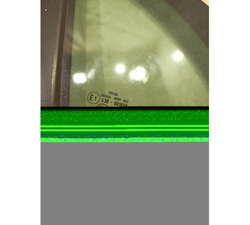 Стекло двери переднее правое глухое