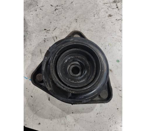 Опорник передней стойки левый