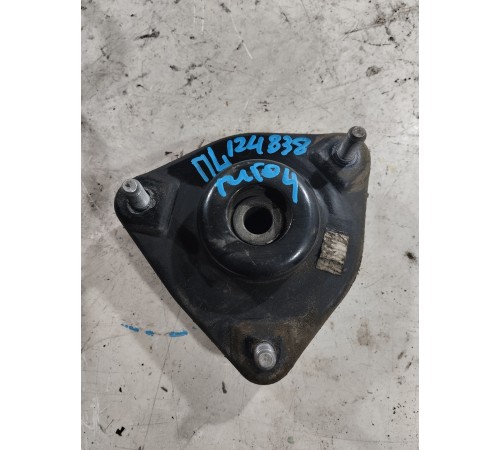 Опорник передней стойки левый