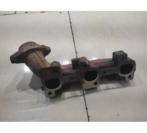 Выпускной коллектор (правый)