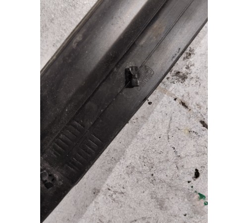 Уплотнитель арки крыла задний правый