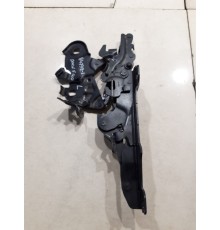 Петля капота (левая)