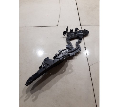 Петля капота (левая)